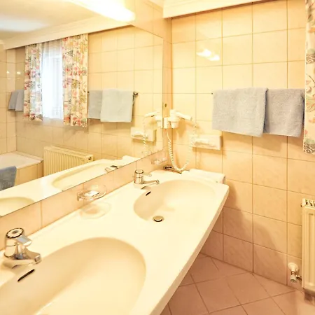 Timmelseck Affittacamere 3*